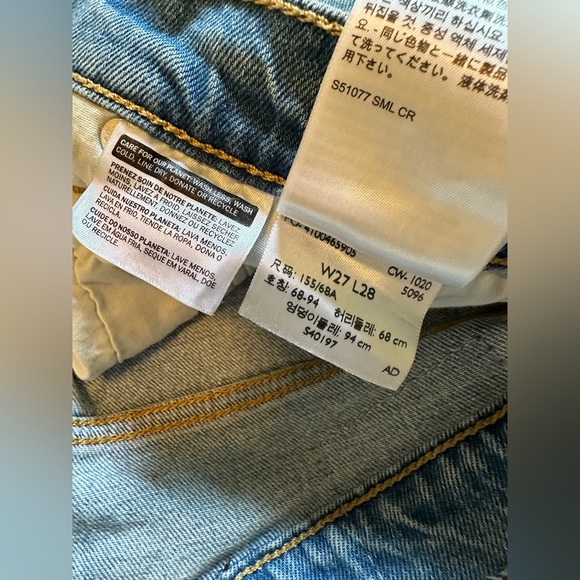 LEVIS 501 Jeans 🩵 Cropped Button Fly Raw Hem 90s - Picture 6 of 7